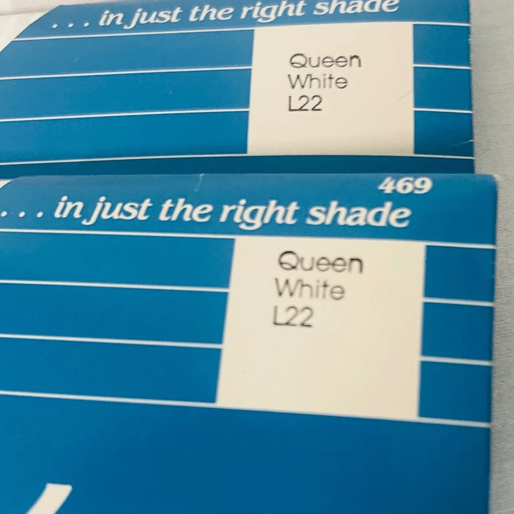 Burlington Swiss Dot Pantyhose Queen X-Long White L22 Vintage 2 Pairs NOS